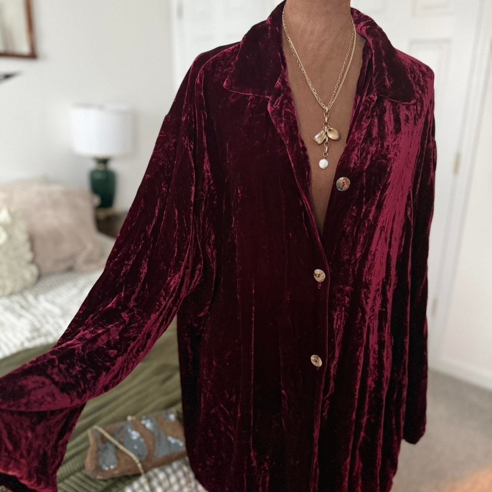 VINTAGE CITRON SANTA MONICA crushed velvet burgundy size large button down